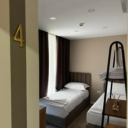 Rora Hotel apartamentowy Yzberishti